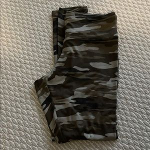 Camo Express leggings new with tags